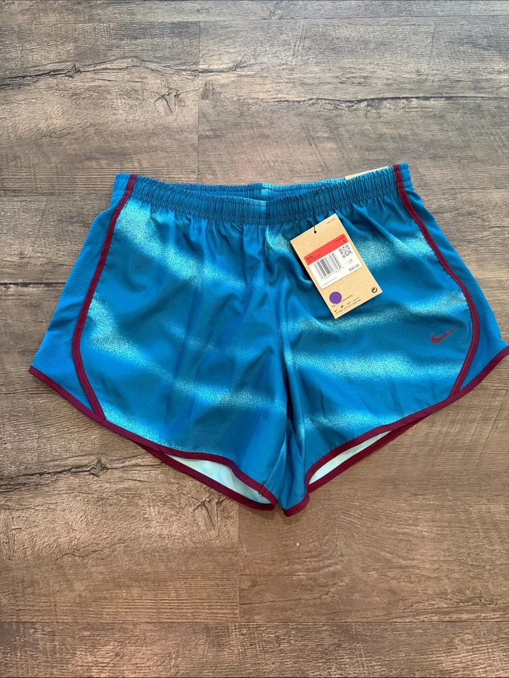 Nike Girl's Large Green Abyss Tempo Dri-Fit Athletic Shorts